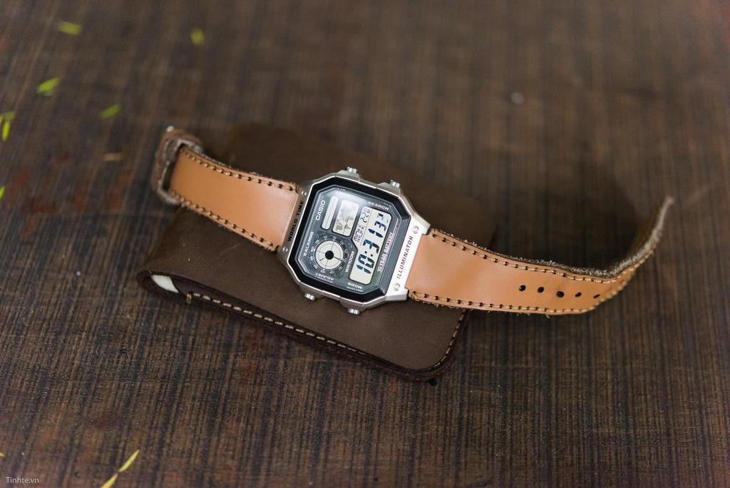Trên tay/Đánh giá đồng hồ Casio AE1200WHD: Pin 10 năm, đẹp, ngầu, nhiều múi giờ & tính năng hay